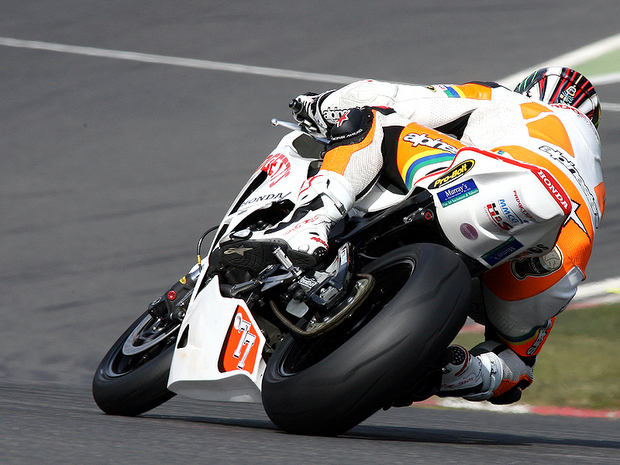 Isle of Man TT hero John McGuinness in action at Brands Hatch (Glynne Lewis)
